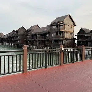 度假村 Langkawi Lagoon Water, 珍南海滩